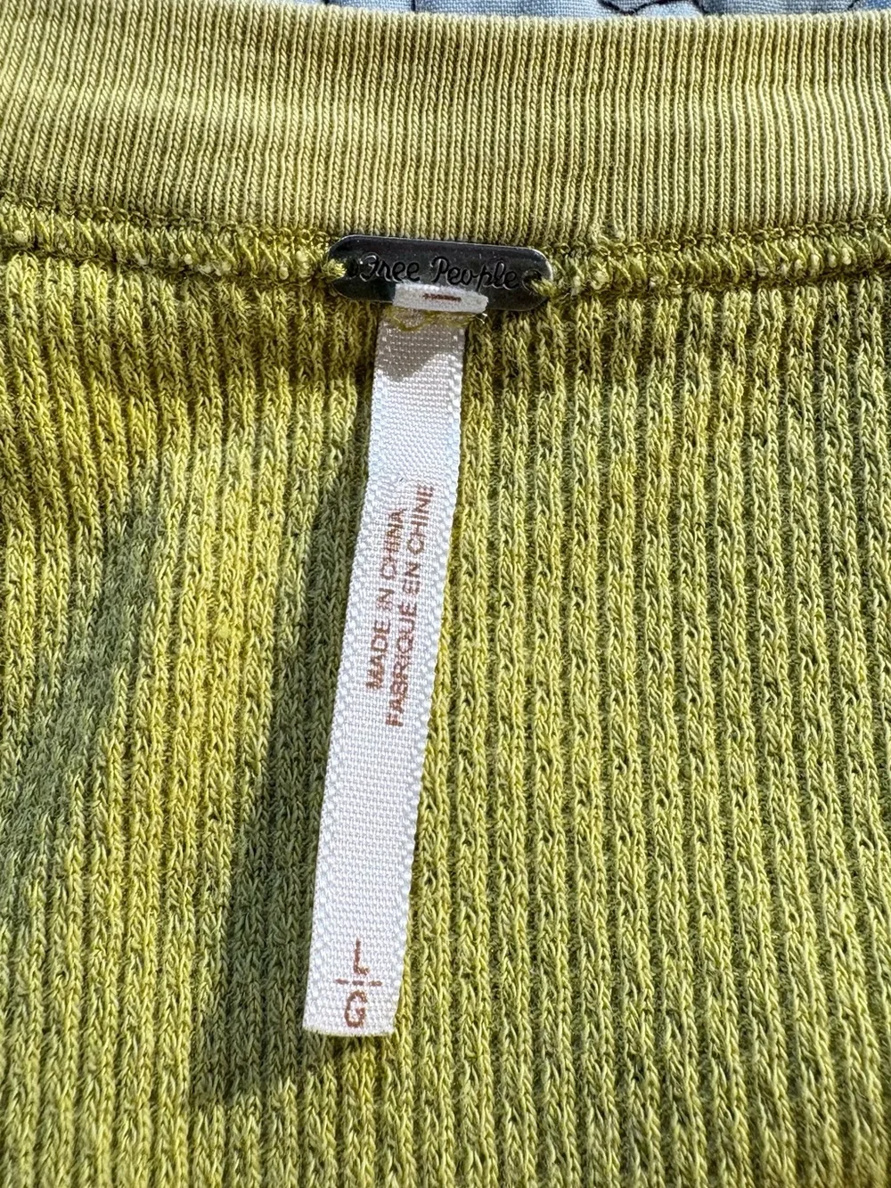 ♨️Free People Kombucha Cuff Yellow Waffle Thermal Embroidered Crochet Top Sz L💛